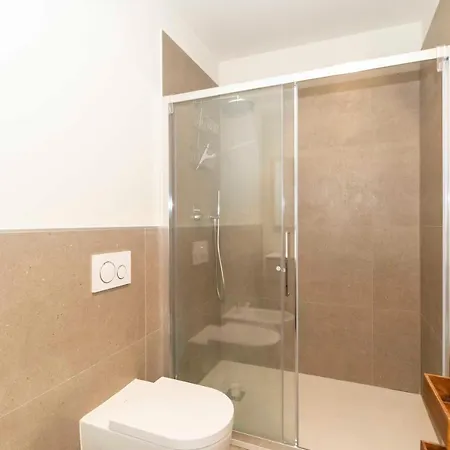 Mm Marconi Roomy & Modern Flat Турин