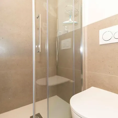 Mm Marconi Roomy & Modern Flat Apartment